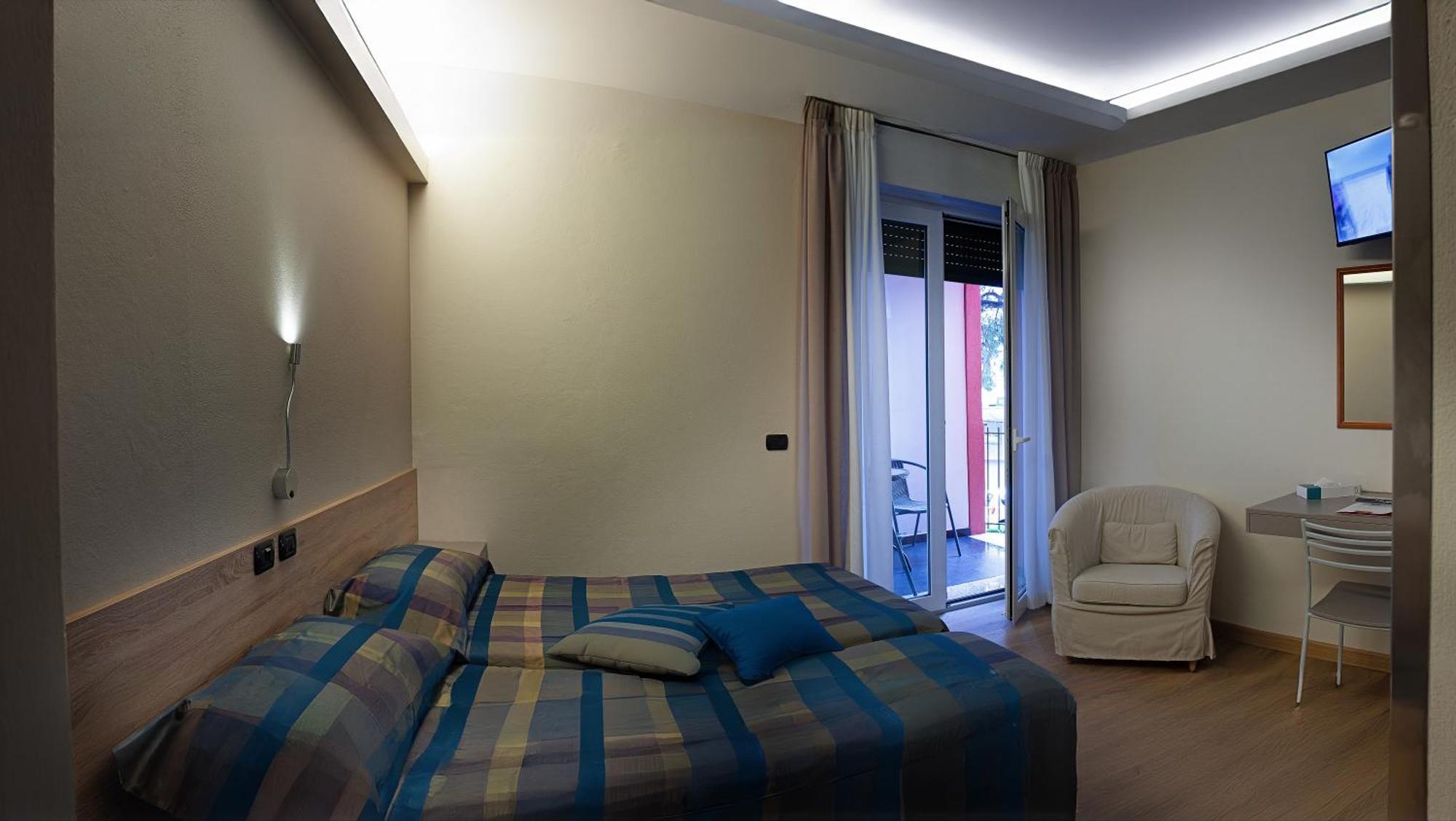 Hotel Savoia Lignano Sabbiadoro Exterior foto