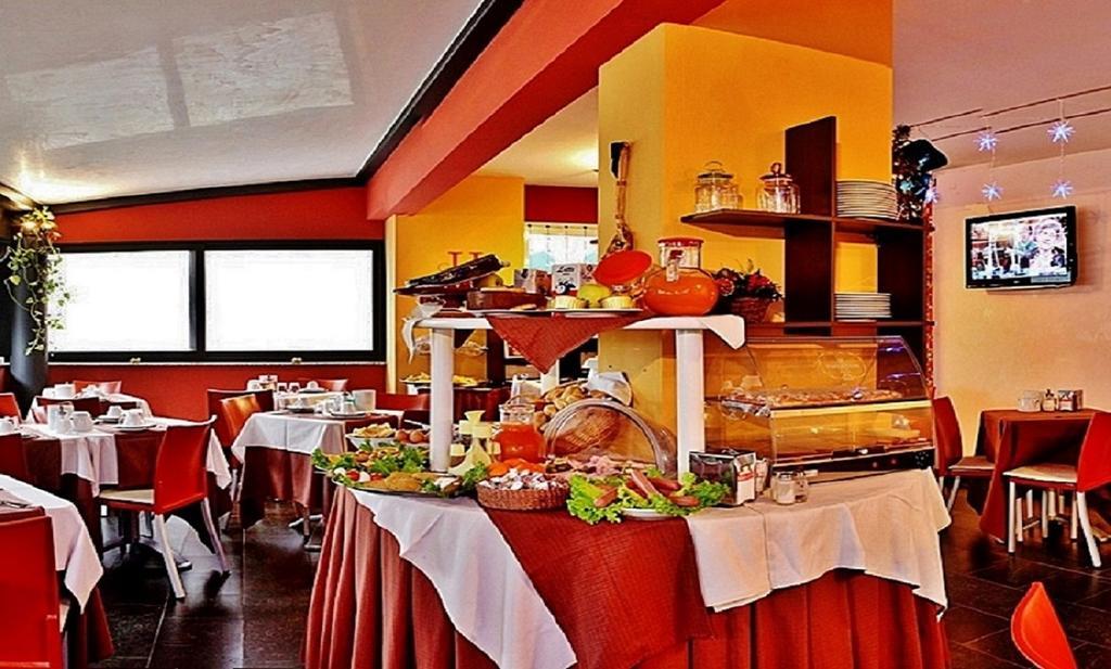 Hotel Savoia Lignano Sabbiadoro Exterior foto